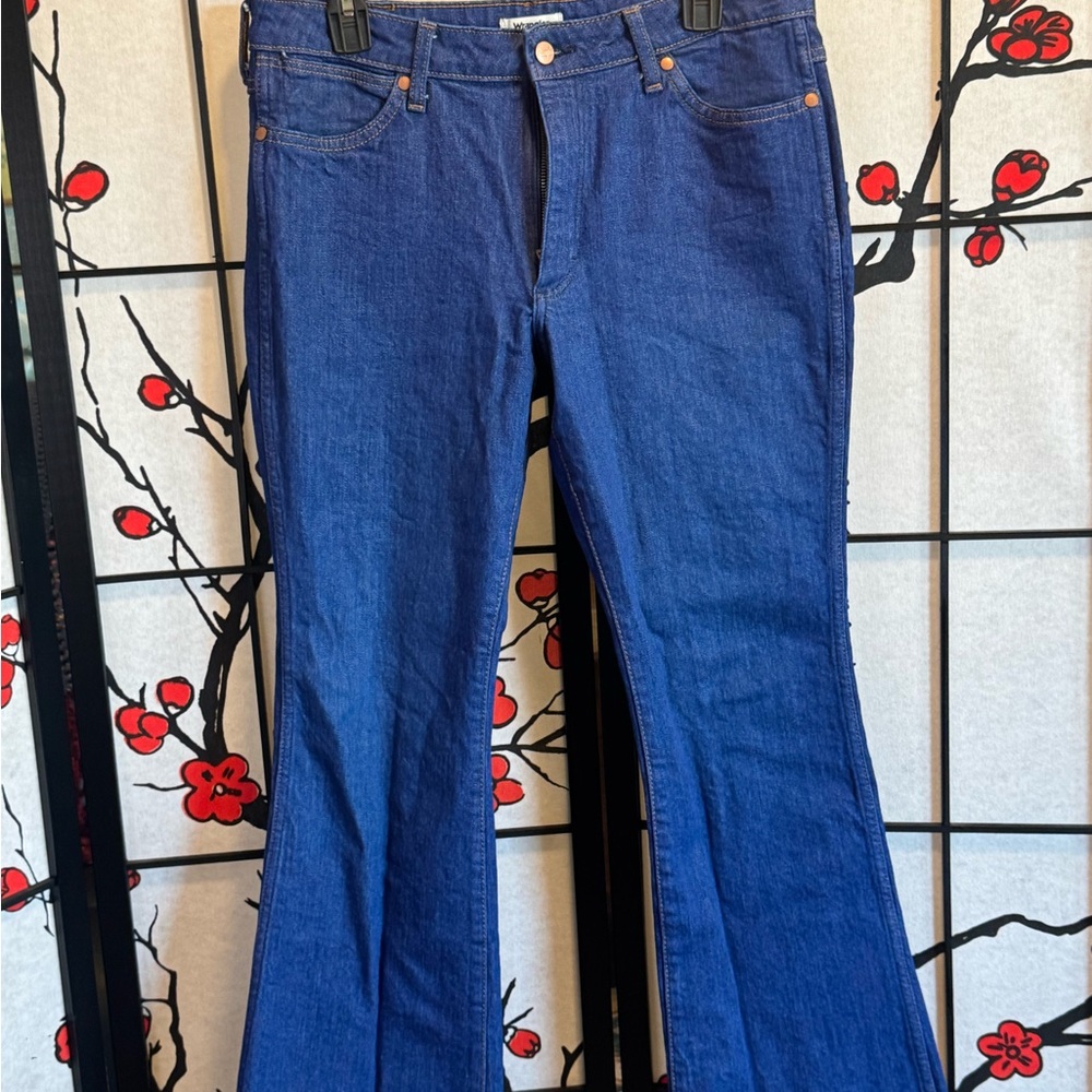 Wrangler 31 Petite Flare Leg Mid Rise Western Boot Vintage Blue Denim Jeans
